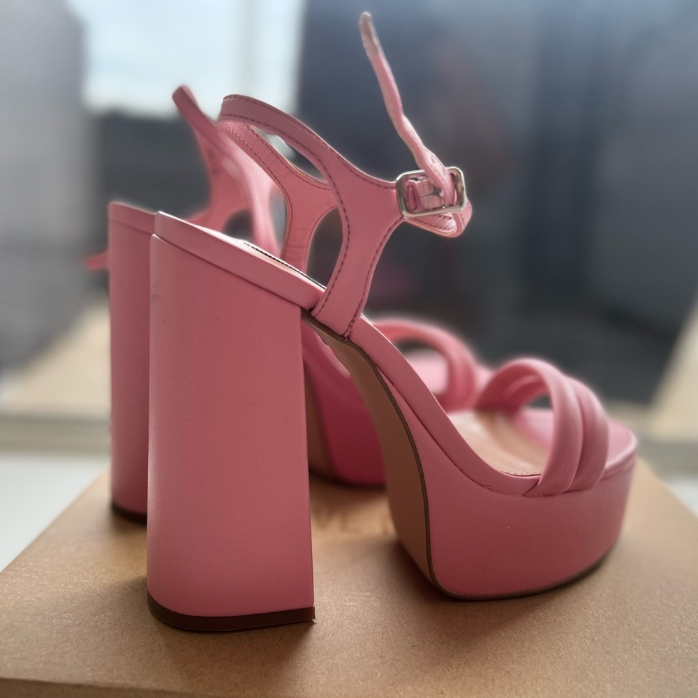 Brand new Steve Madden TILLE Pink size 7